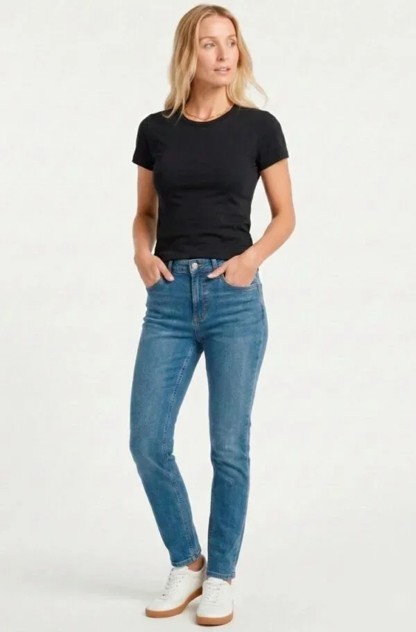 Camiseta Baby Look — Preto
