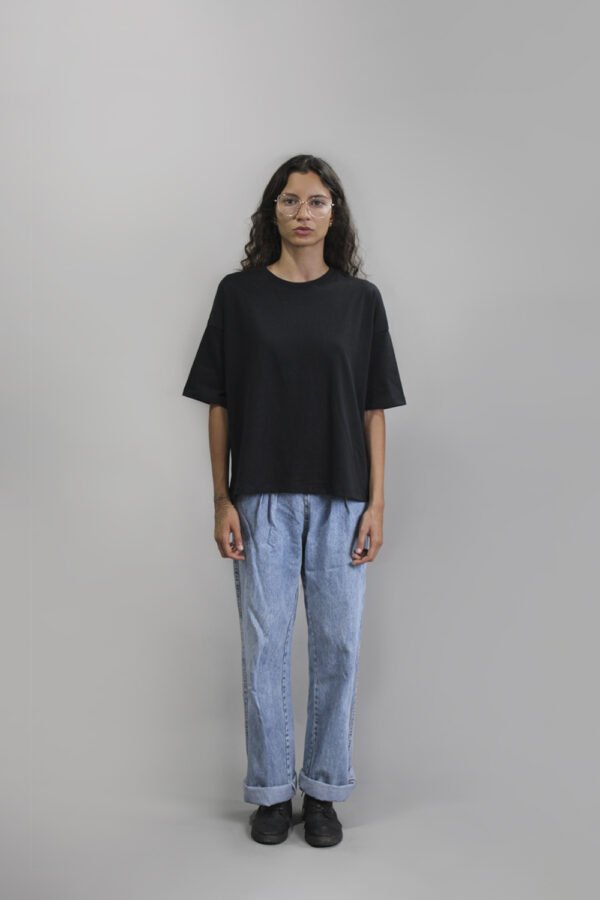 Camiseta Oversized Essential - Preta